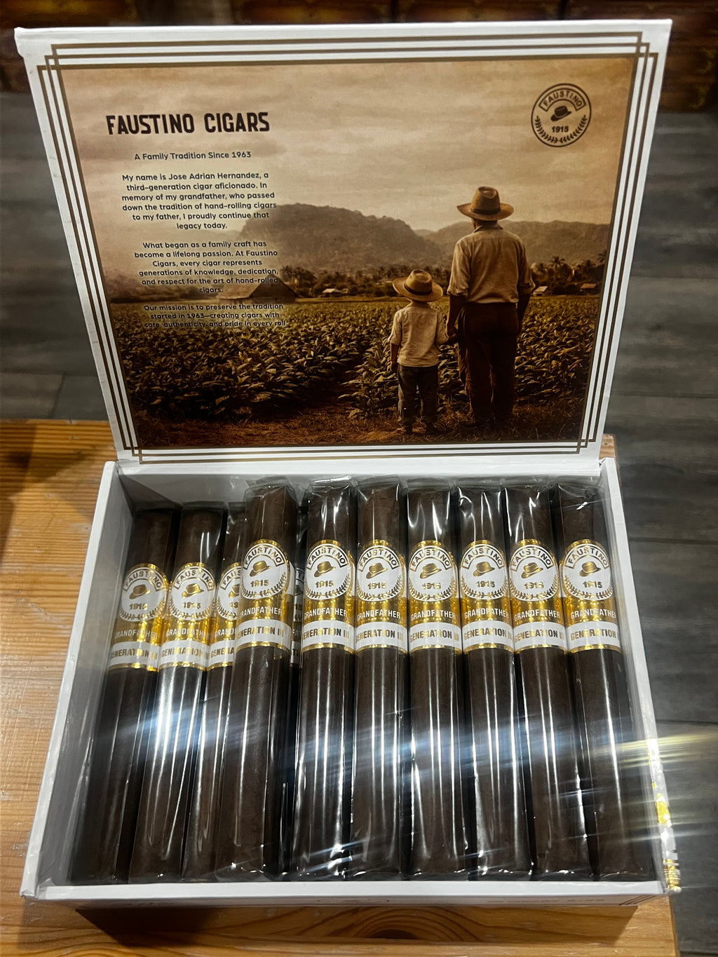 The grandfather selection generation III . ( the box contains 20 cigars. )